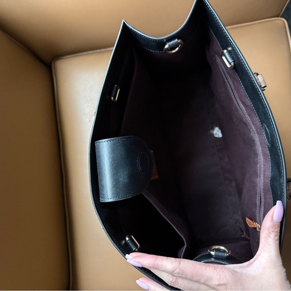 Maggie Tote Bag In Blocked Signature Canvas AS IS - Picture 8 of 12